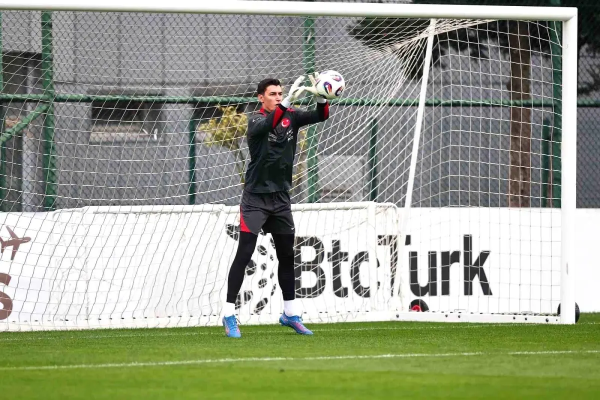 berke ozer milli takim kampindan izni olmadan ayrildi LVFFvAFm.jpg