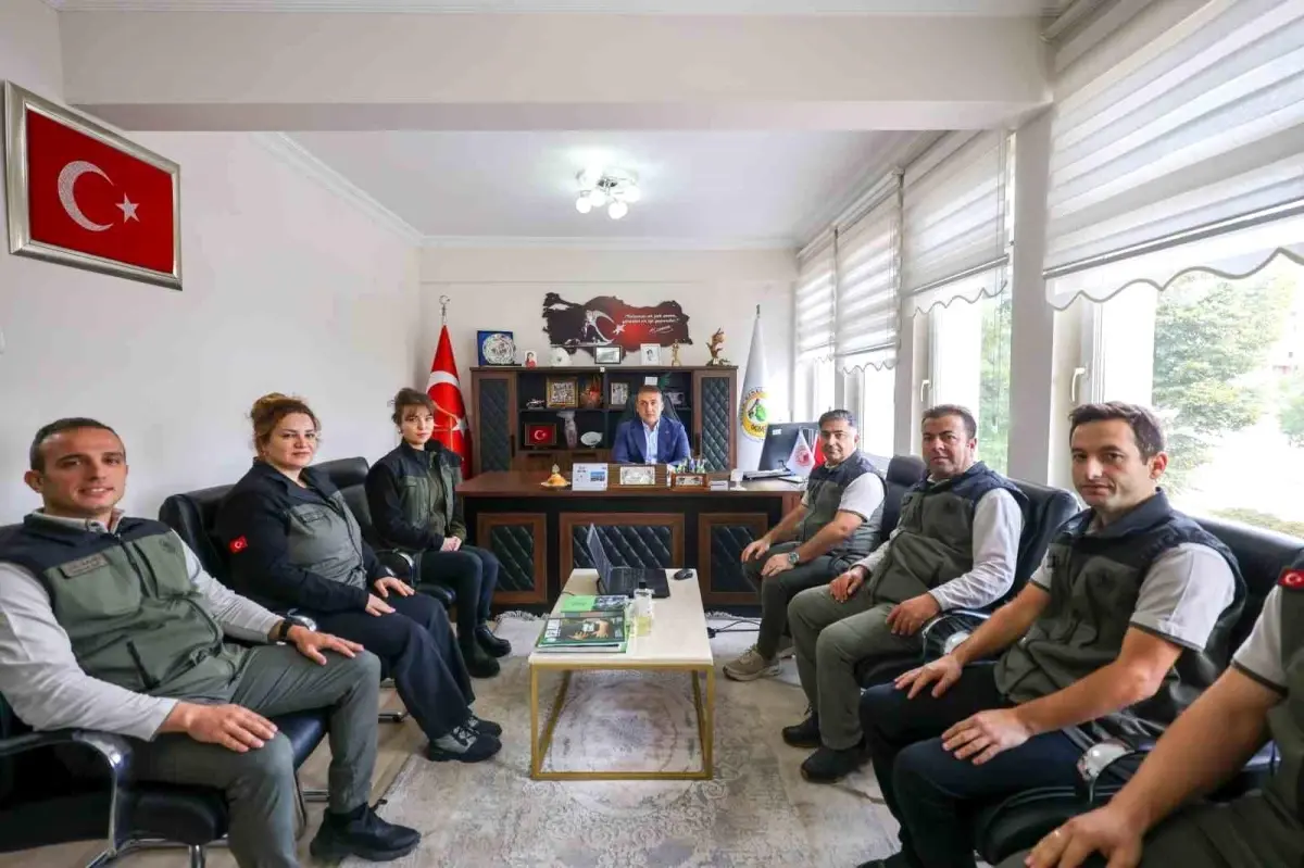 bilecik valisi orman isletme mudurlugunu ziyaret etti nlNpMbxj