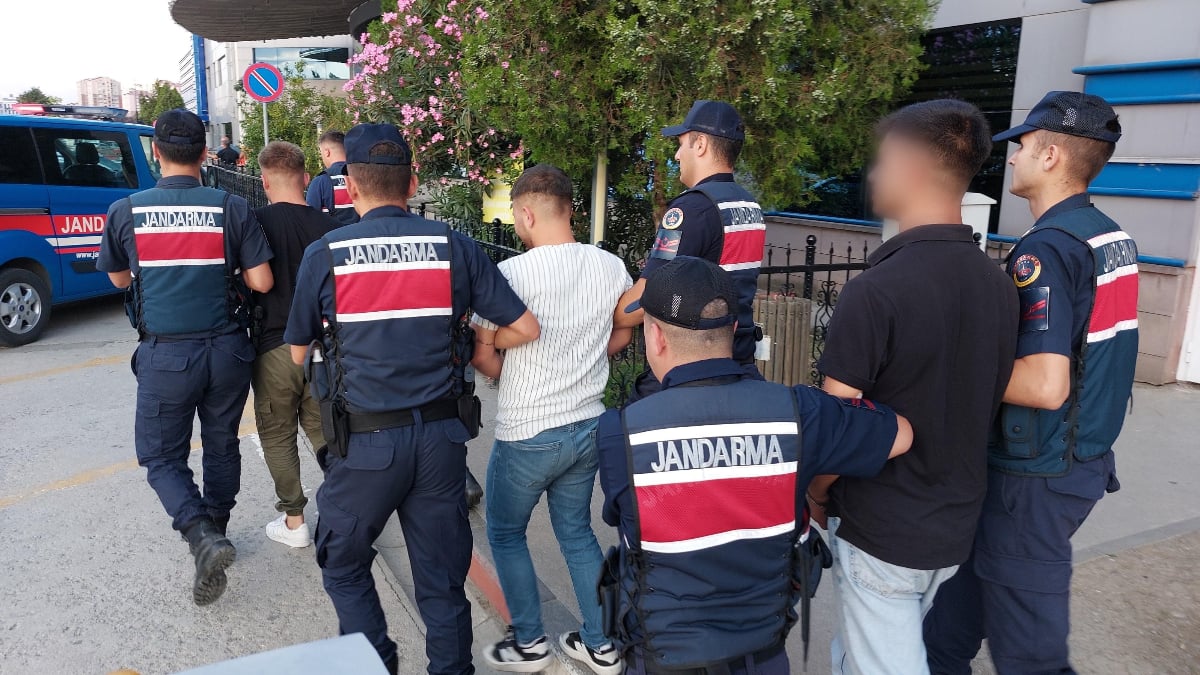 samsunda kavga ettikleri sahsin sigindigi evin sahibini sopayla agir yaraladilar XePjTs5d.jpg