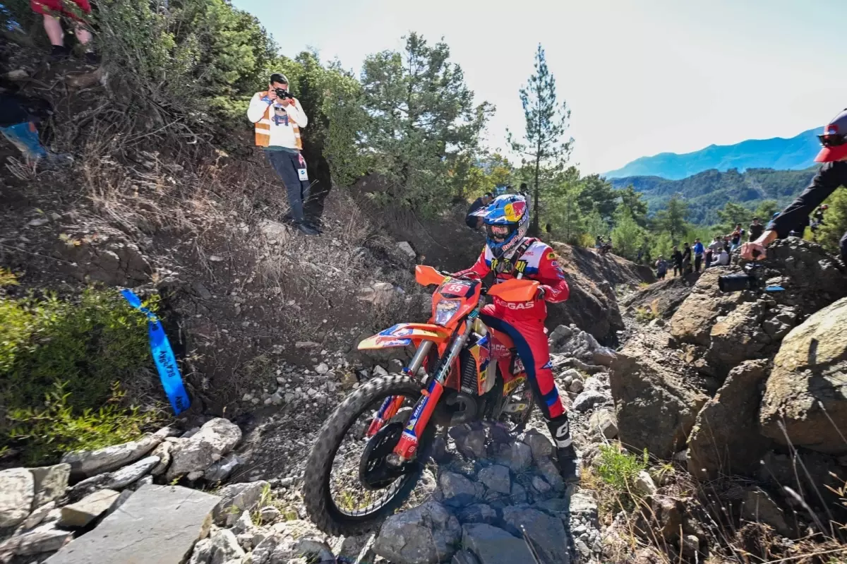 sea to sky enduro motosiklet yarisinin ikinci gunu tamamlandi dyH4Ngbm