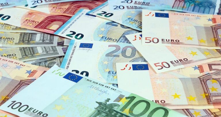 afganlar-almanlari-tek-tek-mahkemeye-veriyor-kisi-basina-2500-euro-zorunlu-para-oduyorlar-ufZhrd1z.jpg