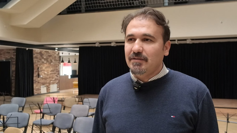 23 Nisan’da Çocukların Sahne Performansı İçin Hazırlıklar Devam Ediyor